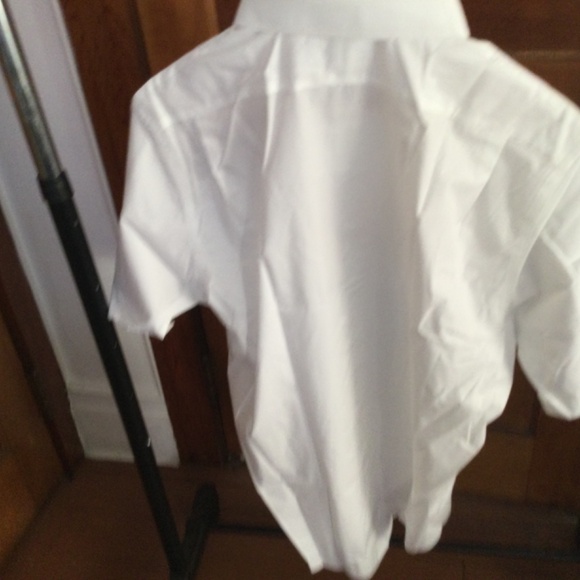 New in packaging…Lands End Wrinkle Free Broadcloth SS Shirt - Picture 13 of 15